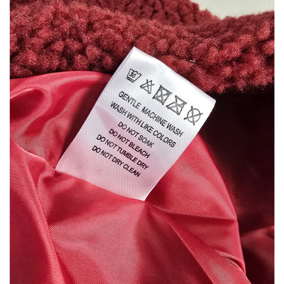 NEW Eilly Bazar Teddy Coat Women's M Burgundy Fuzzy Fleece Button NWOT - Picture 7 of 16